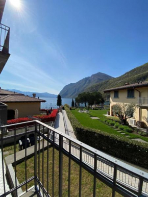 Alex's lake house Riva Di Solto